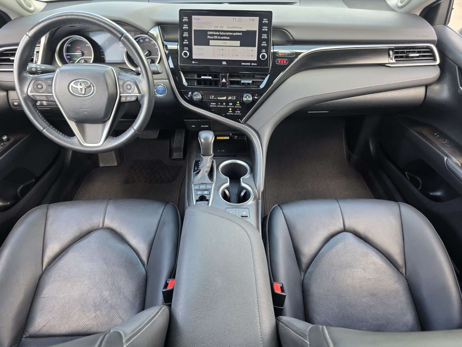 Certified 2022 Toyota Camry XLE w/ Navigation Upgrade Package FWD image 13