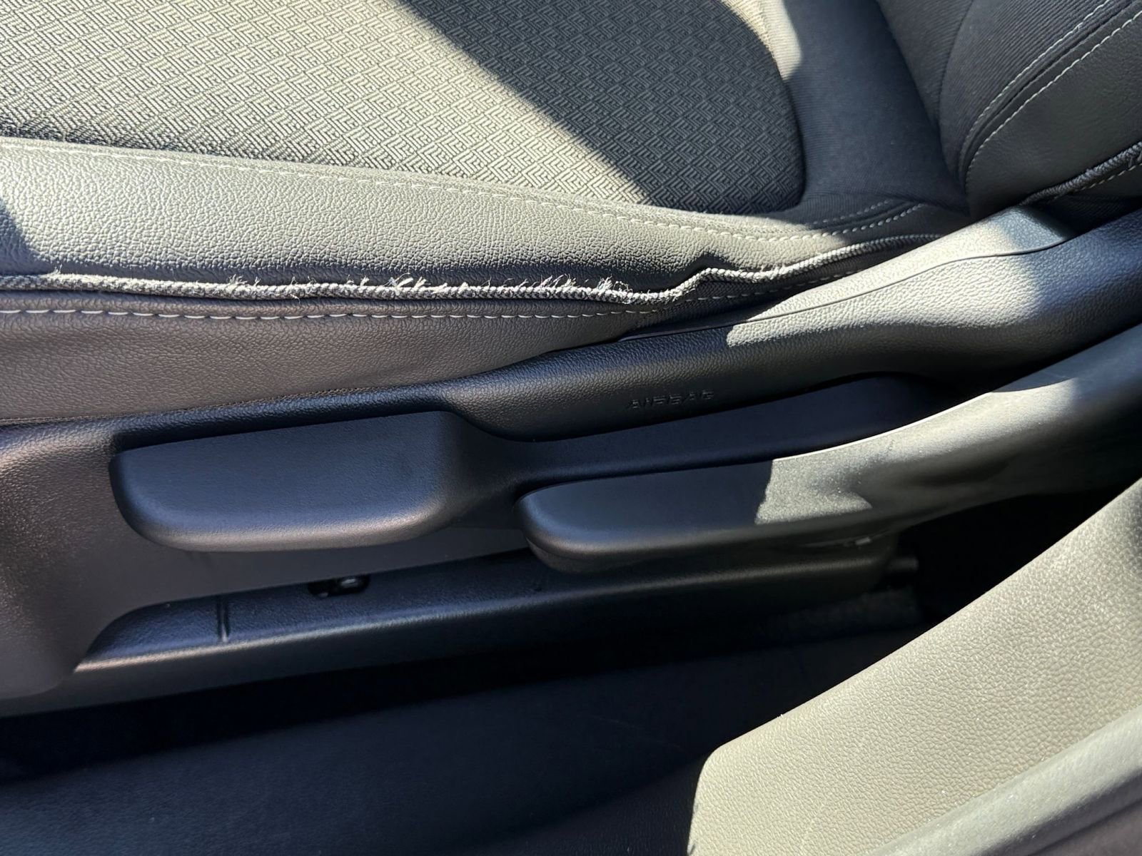 Used 2025 Buick Encore GX Preferred image 23