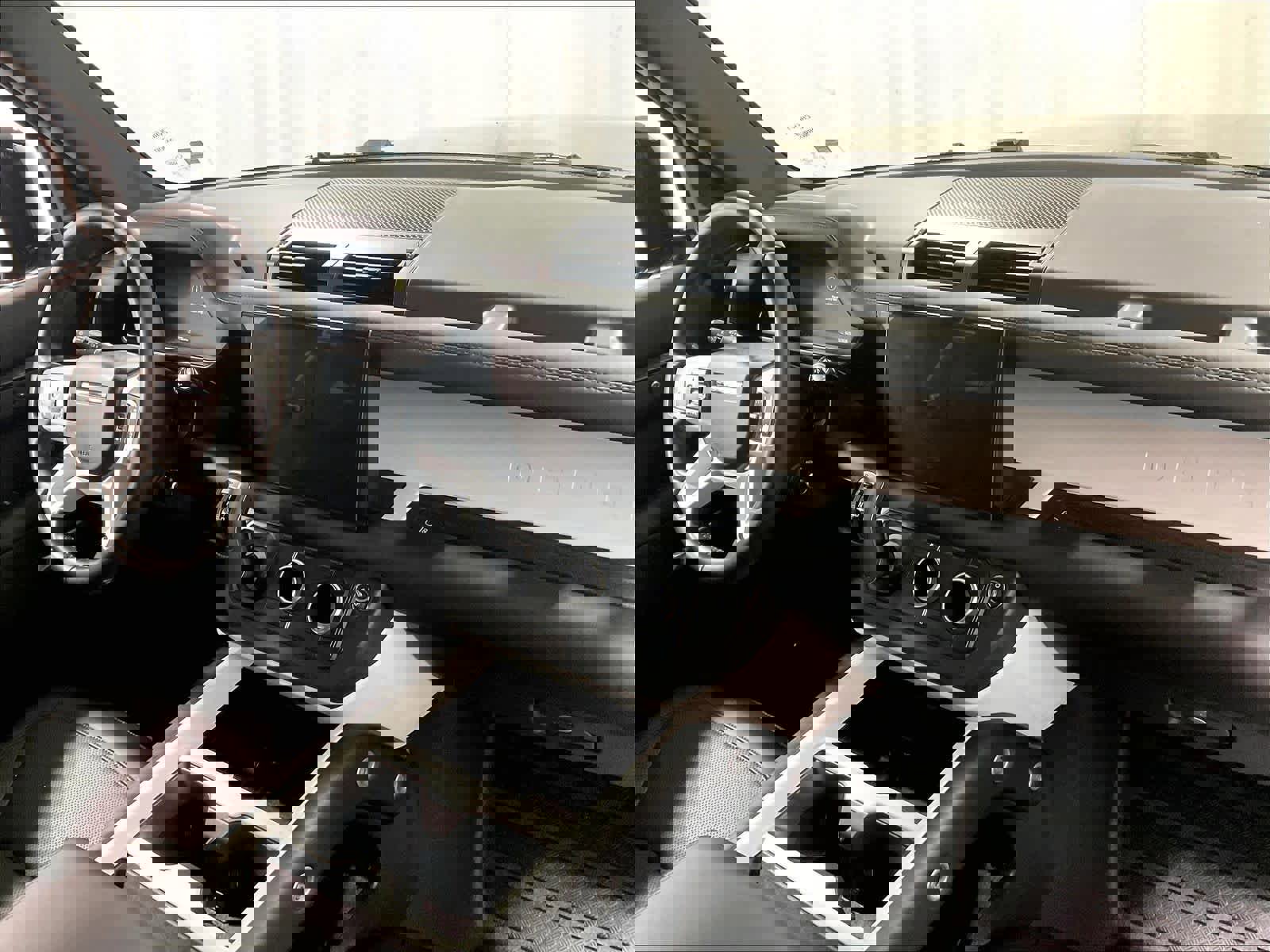 Used 2025 Land Rover Defender 110 S image 14