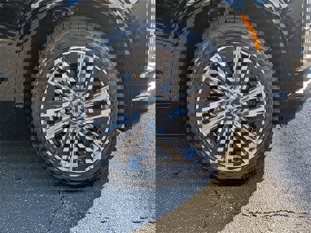 New 2026 Cadillac Vistiq Sport w/ LPO, Floor Liner Package image 11