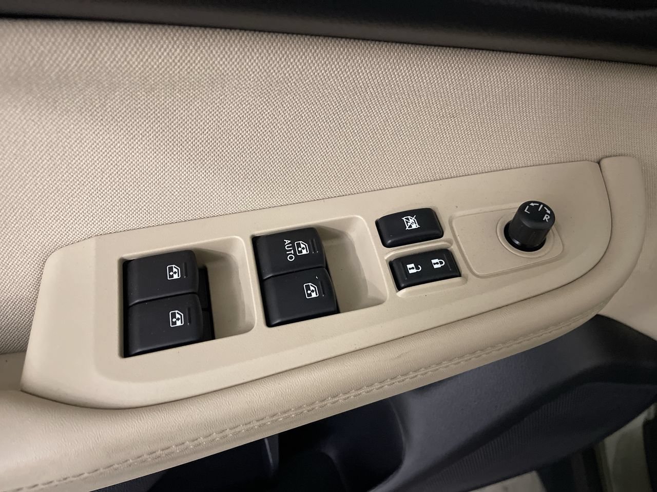 Used 2019 Subaru Outback 2.5i AWD/4WD image 11