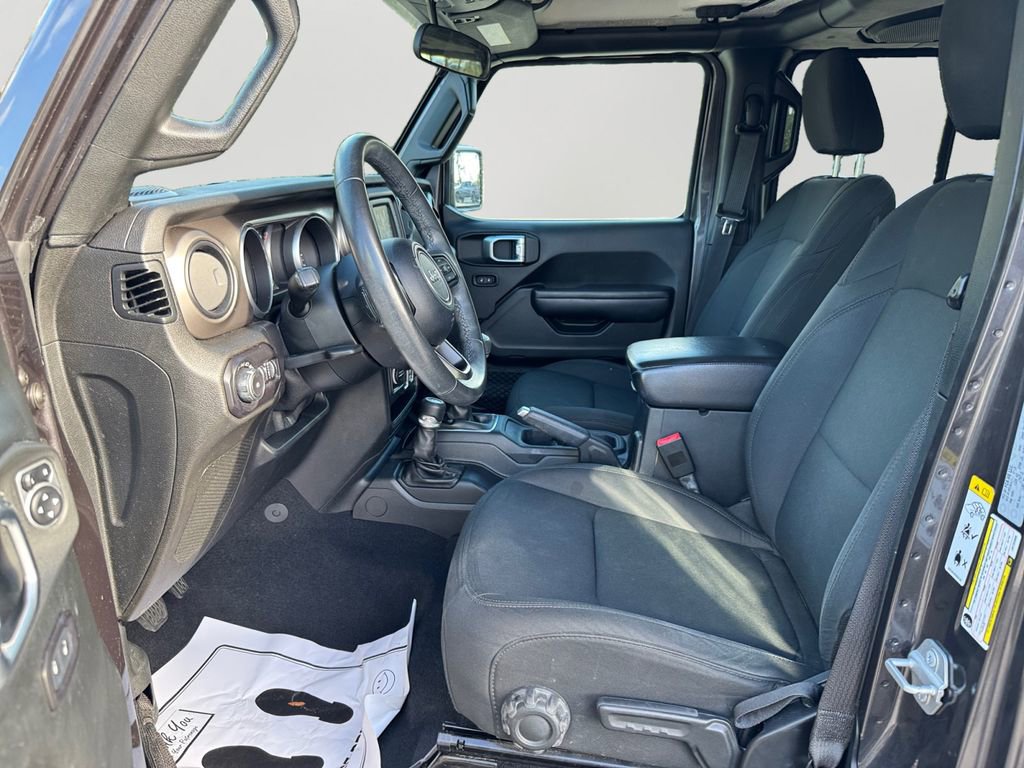 Used 2018 Jeep Wrangler Unlimited Sport S image 24