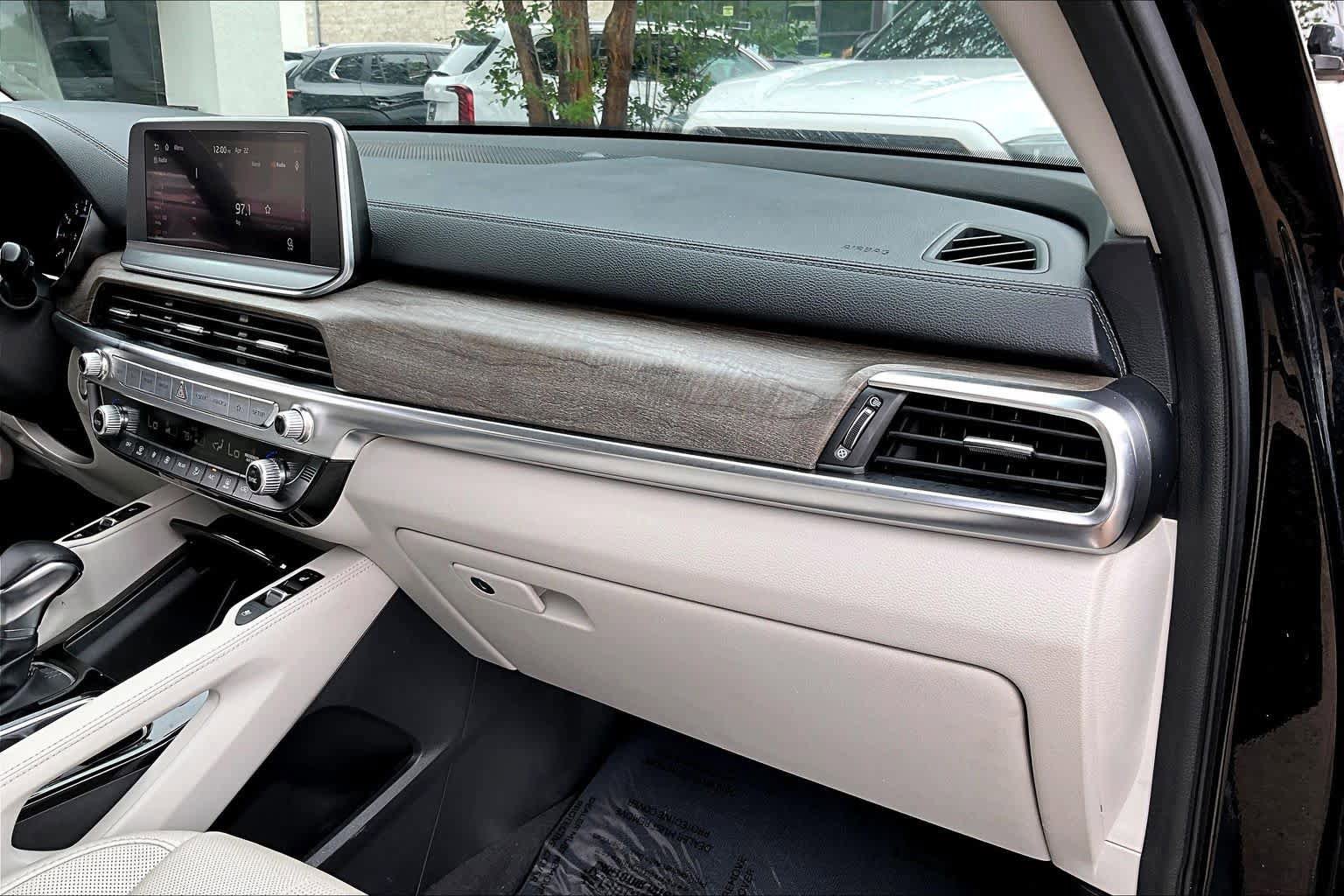 Used 2020 Kia Telluride SX w/ Towing Package FWD image 19