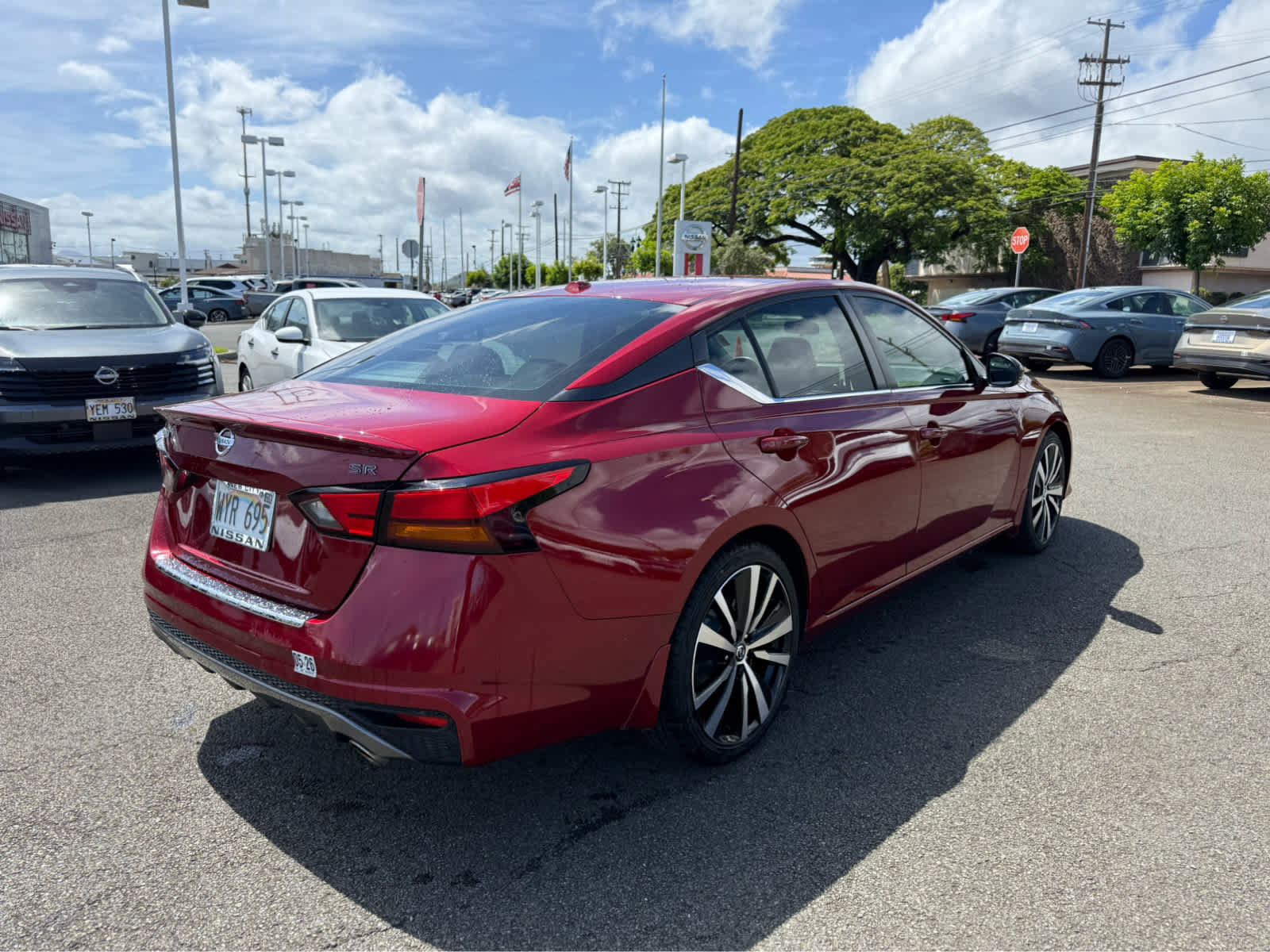 Used 2021 Nissan Altima 2.5 SR w/ SR Premium Package FWD image 3