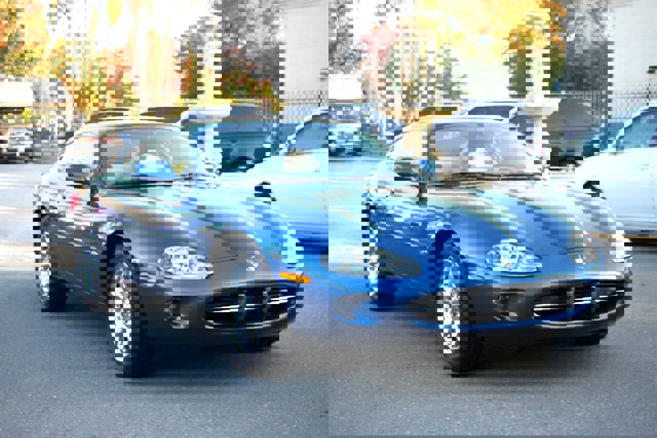 Used 1998 Jaguar XK8 Coupe image 3