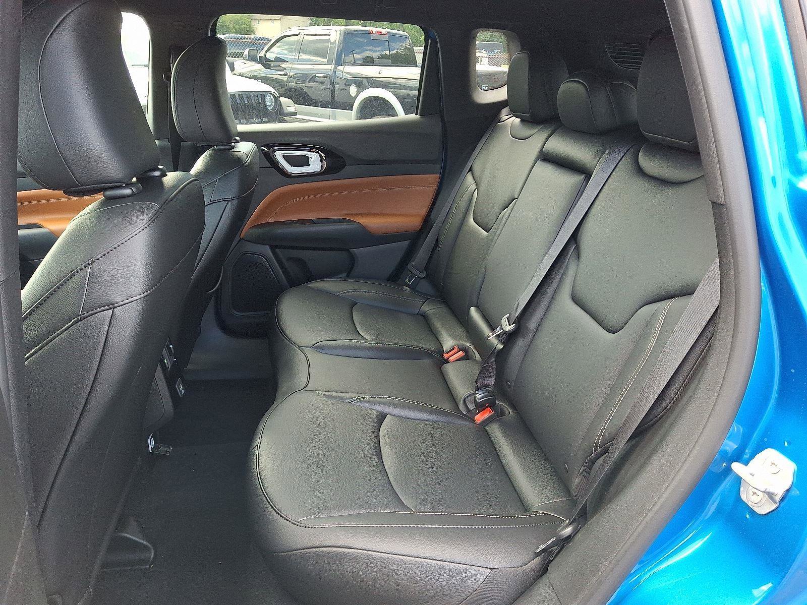 New 2025 Jeep Compass Limited image 7