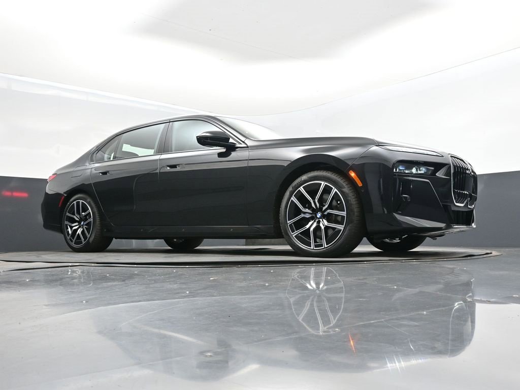 New 2026 BMW 760i xDrive w/ Executive Package image 19