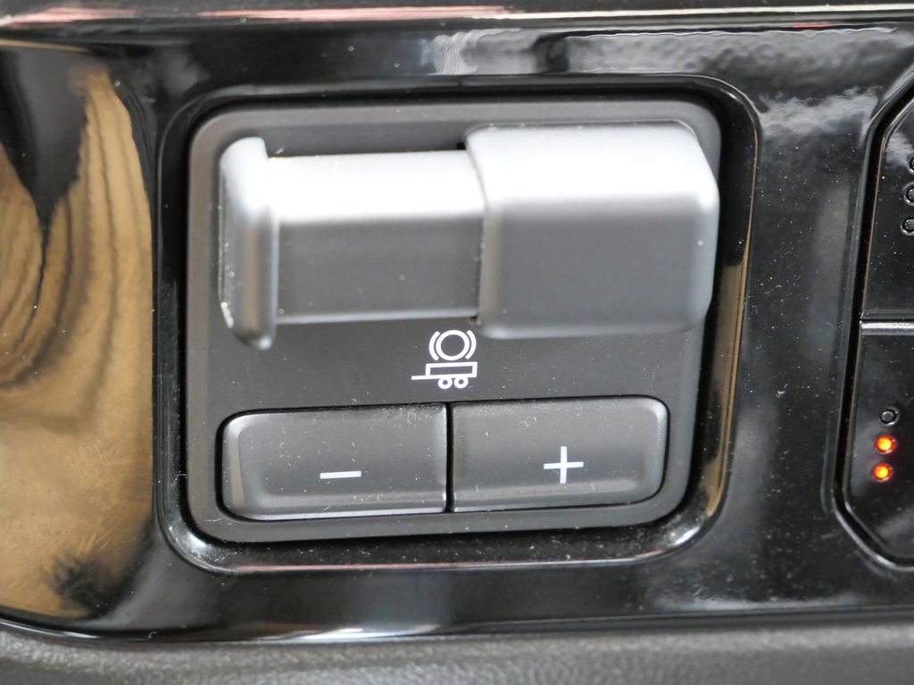 Used 2023 Chevrolet Silverado 1500 RST w/ Protection Package AWD/4WD image 45