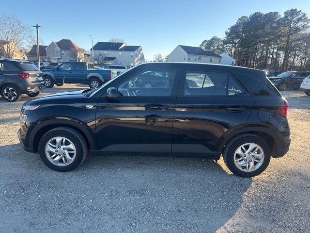Used 2023 Hyundai Venue SE image 5