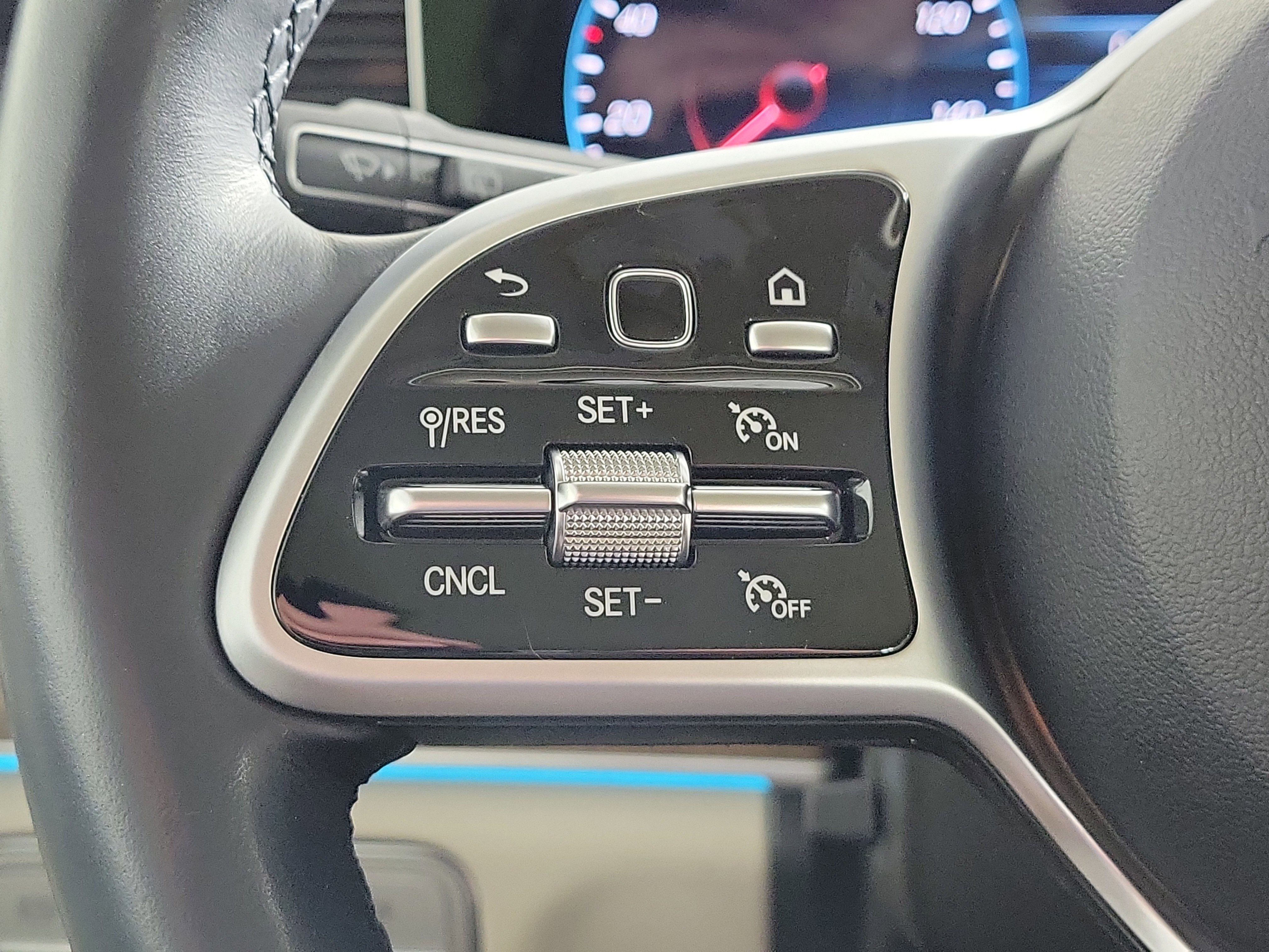 Used 2021 Mercedes-Benz GLE 350 4MATIC image 13