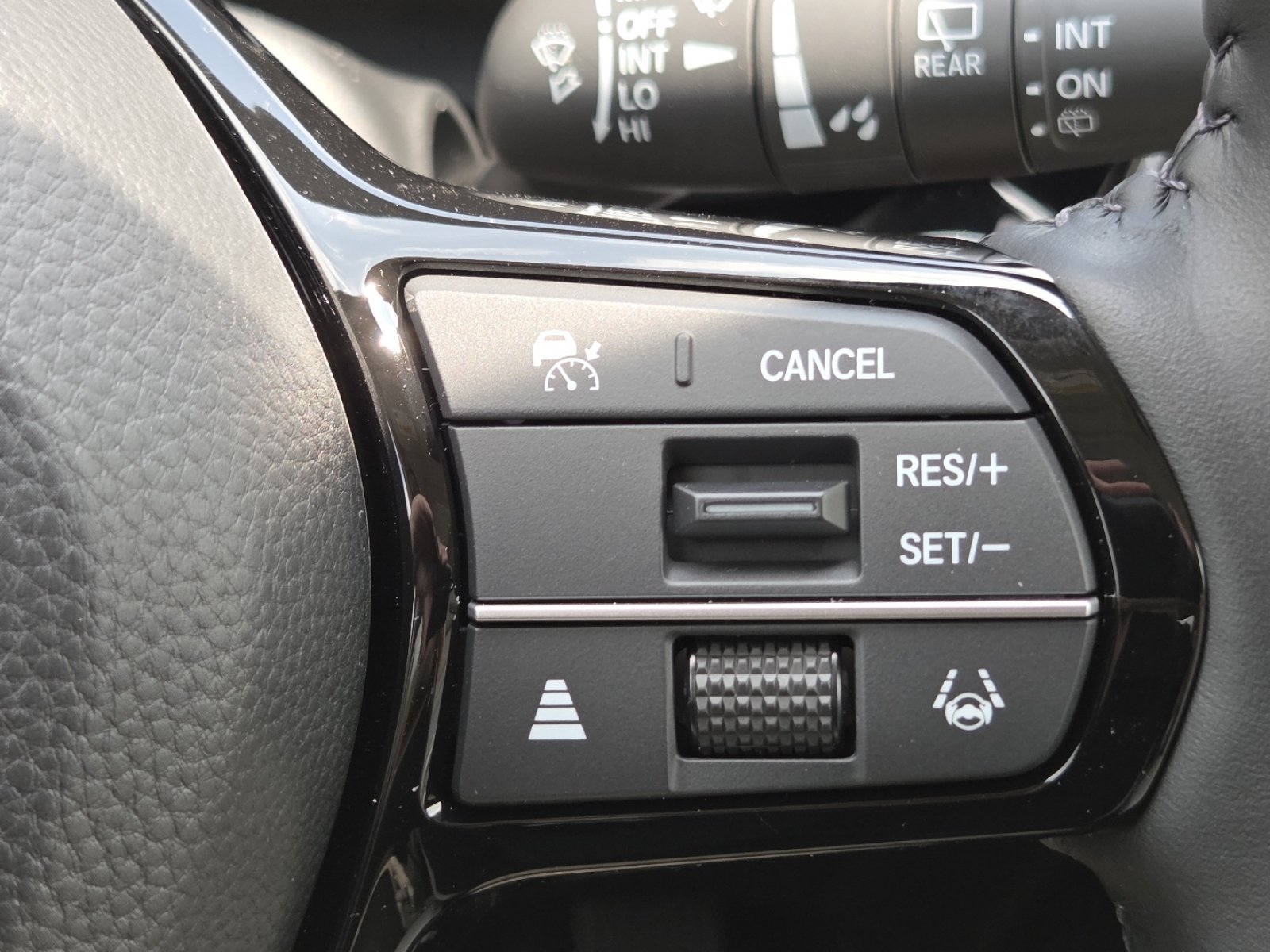 New 2026 Honda CR-V EX-L image 9