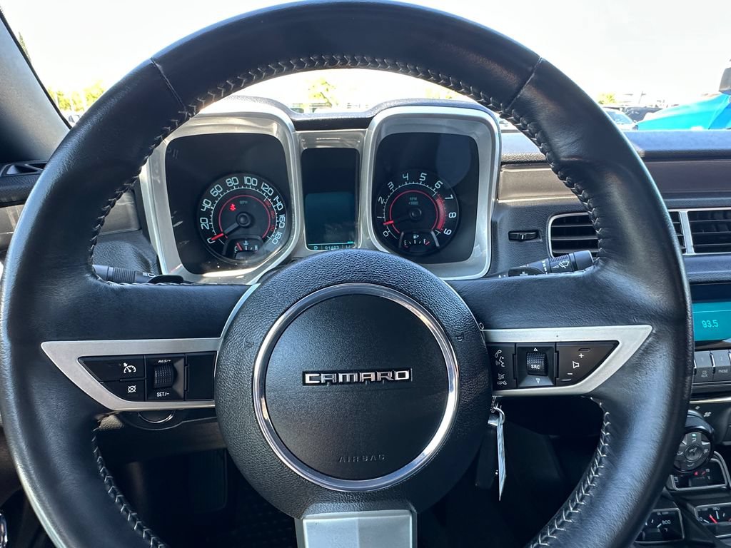 Used 2010 Chevrolet Camaro SS RWD image 17