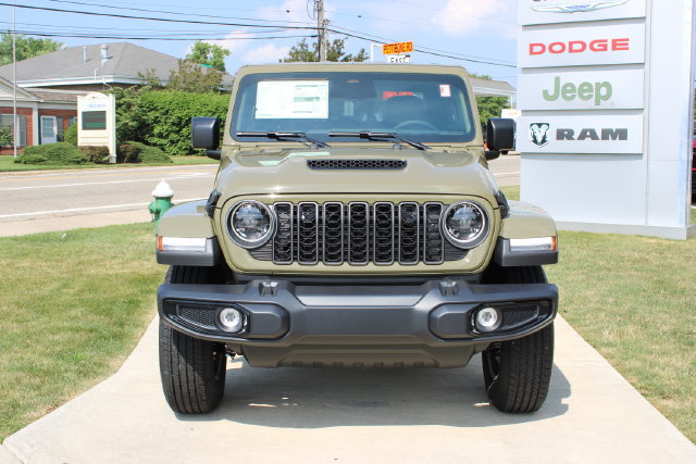 New 2026 Jeep Gladiator Sport AWD/4WD image 7