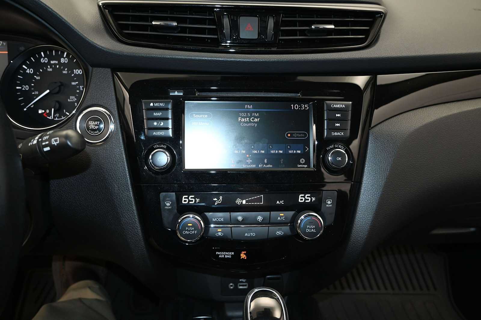 Used 2022 Nissan Rogue Sport SL AWD/4WD image 18