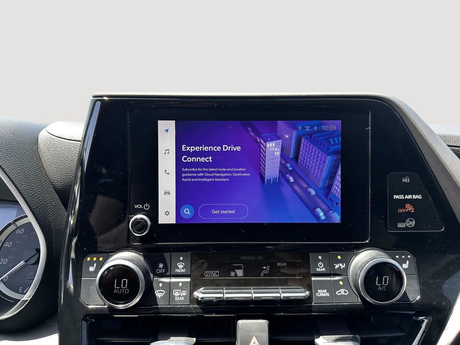 Used 2023 Toyota Highlander XLE FWD image 16