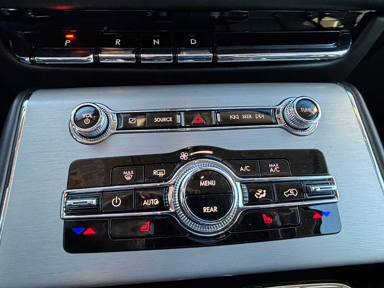Used 2023 Lincoln Aviator AWD w/ Premium Package image 31
