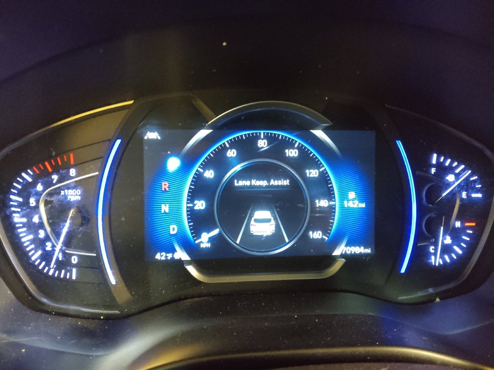 Used 2020 Hyundai Santa Fe Limited image 23