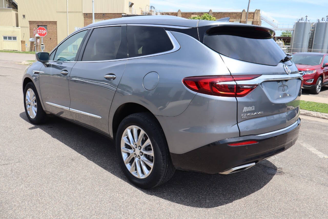 Used 2020 Buick Enclave Premium w/ Sun and Sites Package AWD/4WD image 4