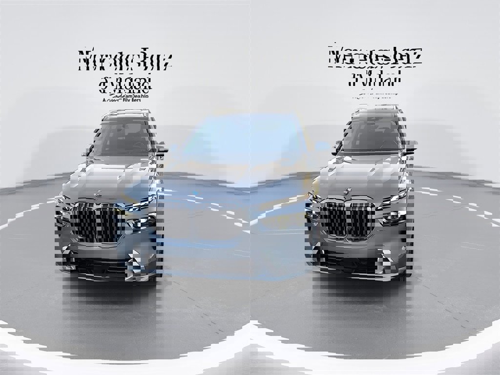 Used 2024 BMW X7 xDrive40i image 3