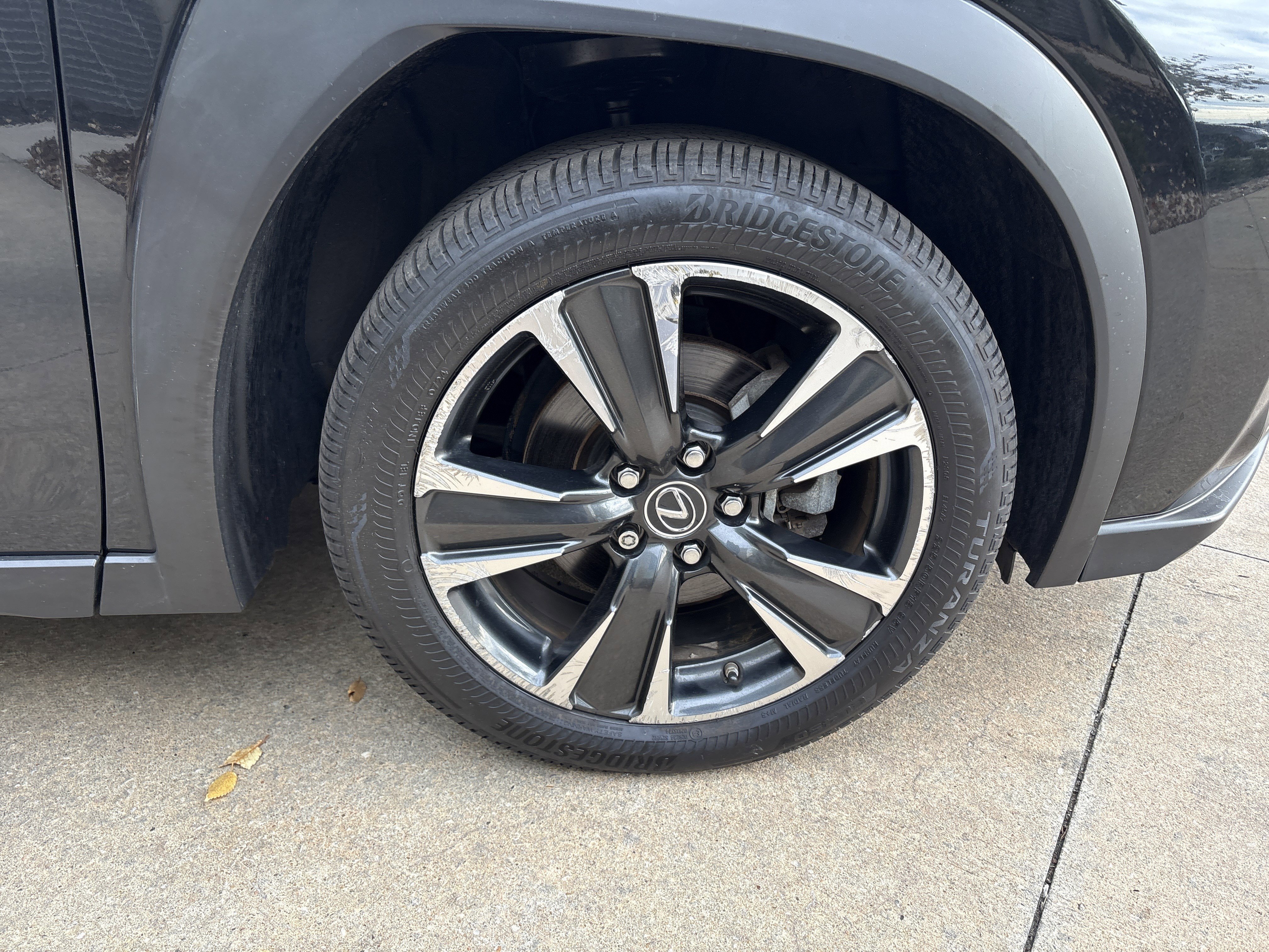 Used 2021 Lexus UX 250h w/ Premium Package image 13