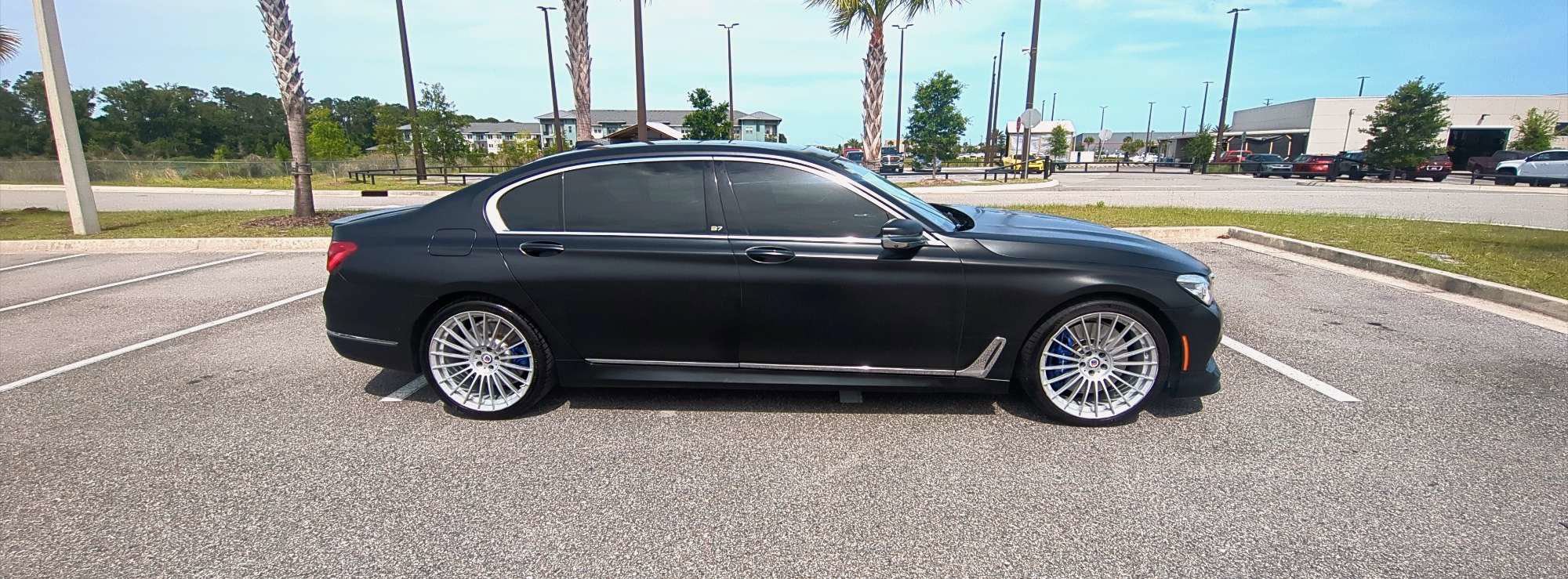 Used 2018 BMW 750i xDrive AWD/4WD image 44