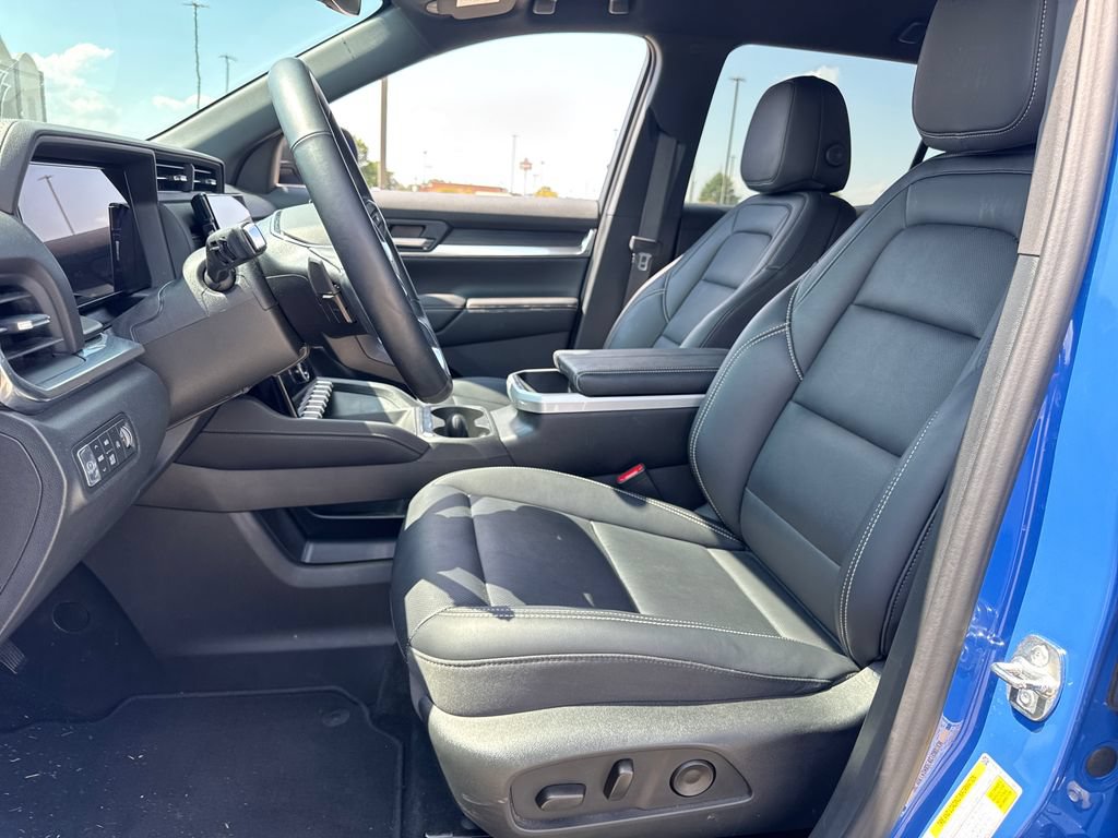 Used 2026 GMC Terrain Elevation w/ Elevation Premium Package AWD/4WD image 15