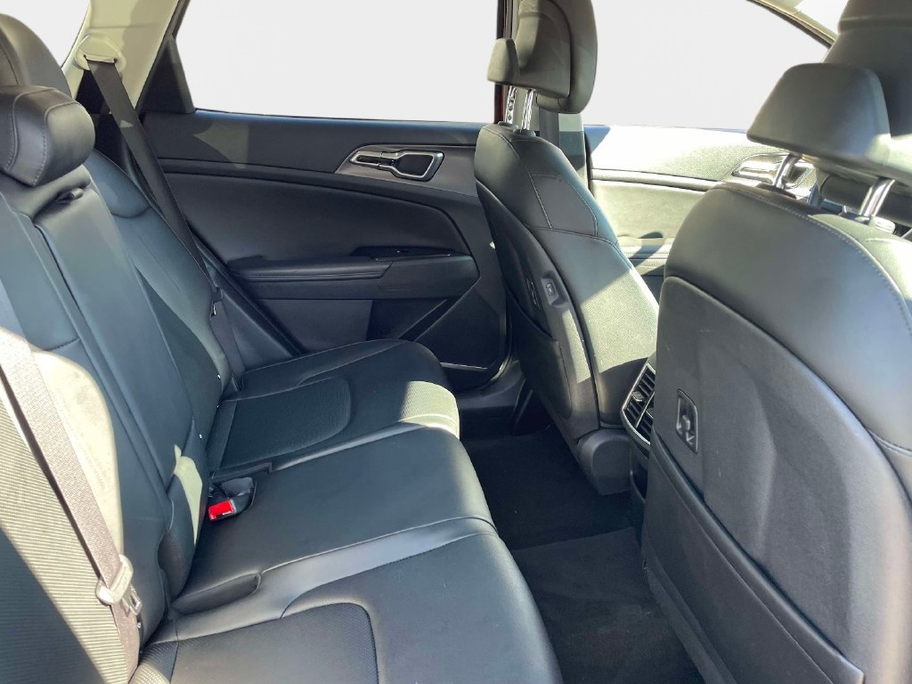 Used 2023 Kia Sportage SX FWD image 12