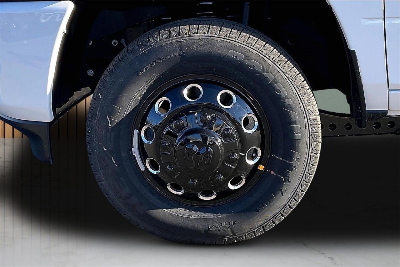 New 2026 RAM 3500 Big Horn image 32