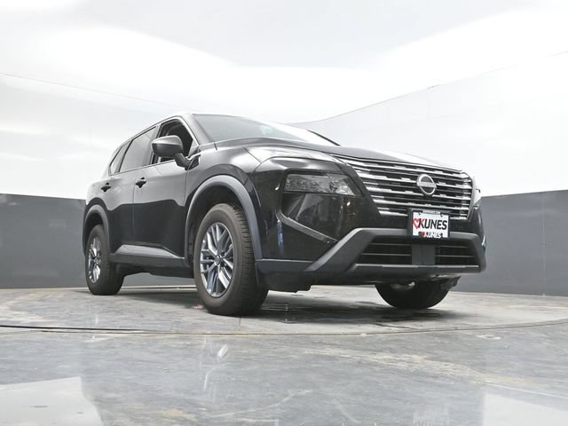 Used 2024 Nissan Rogue S AWD/4WD image 49