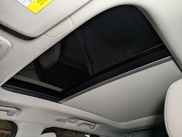 New 2026 Volvo XC90 B6 Ultra w/ Protection Package image 15