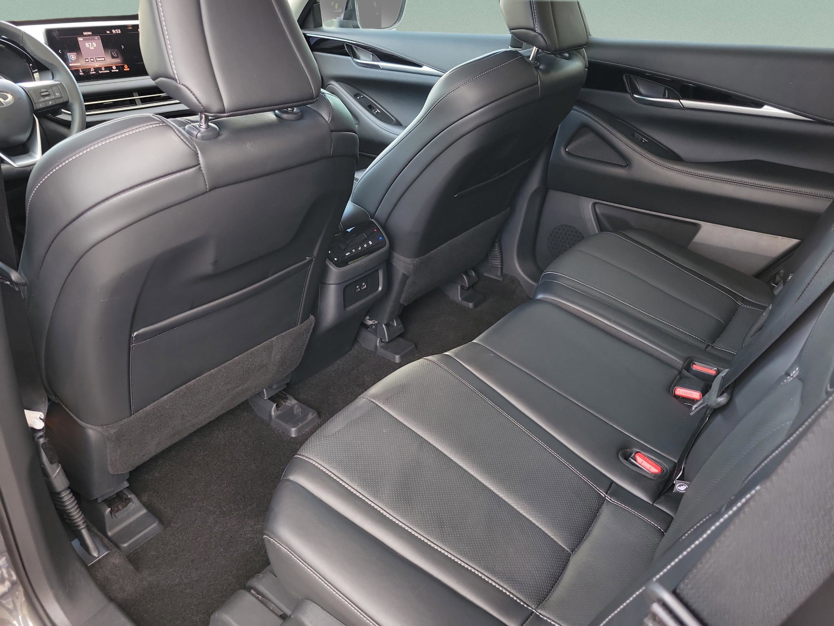 Certified 2025 INFINITI QX60 Pure image 24