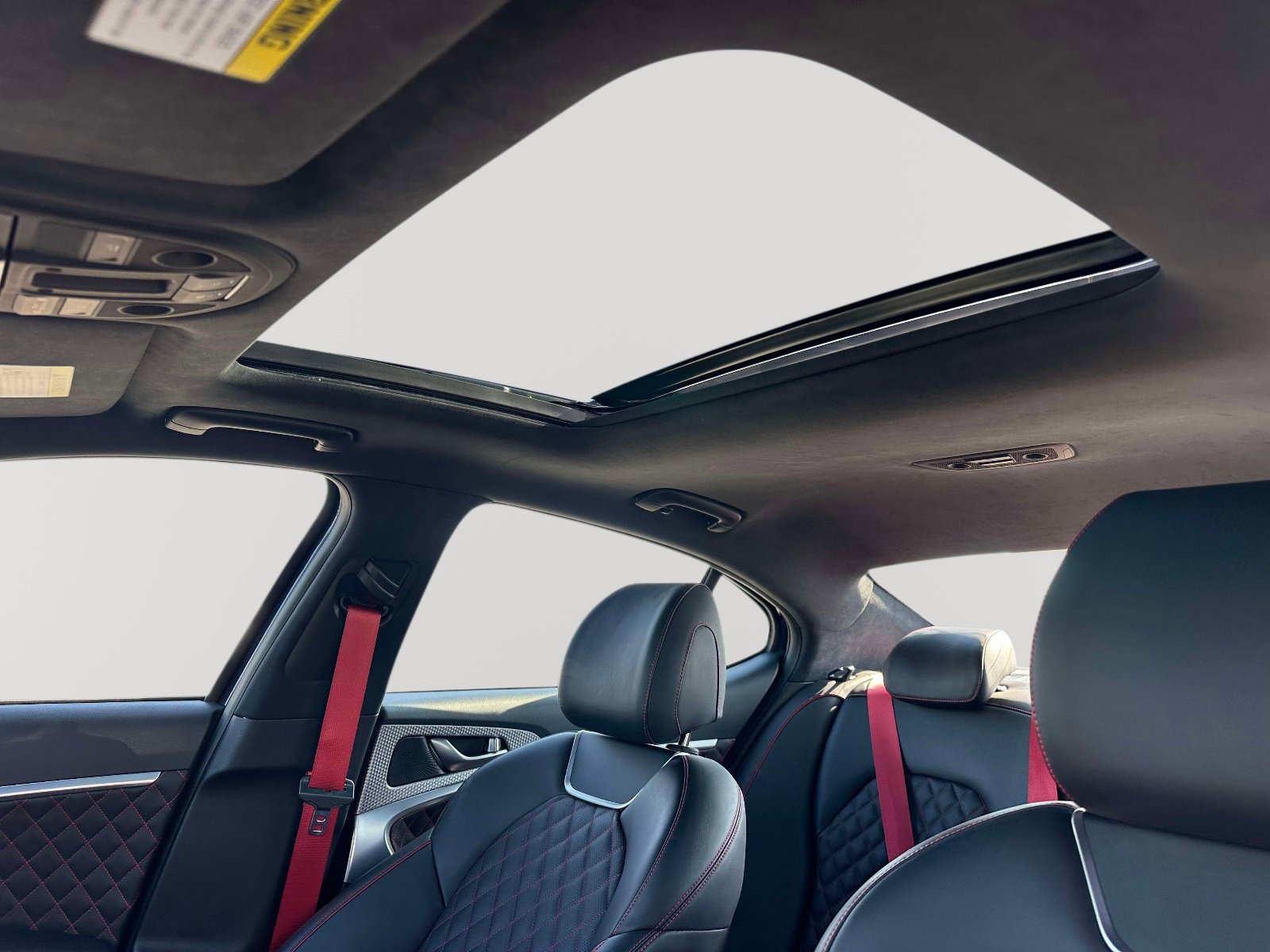 Used 2023 Genesis G70 3.3T w/ Sport Prestige Package image 8