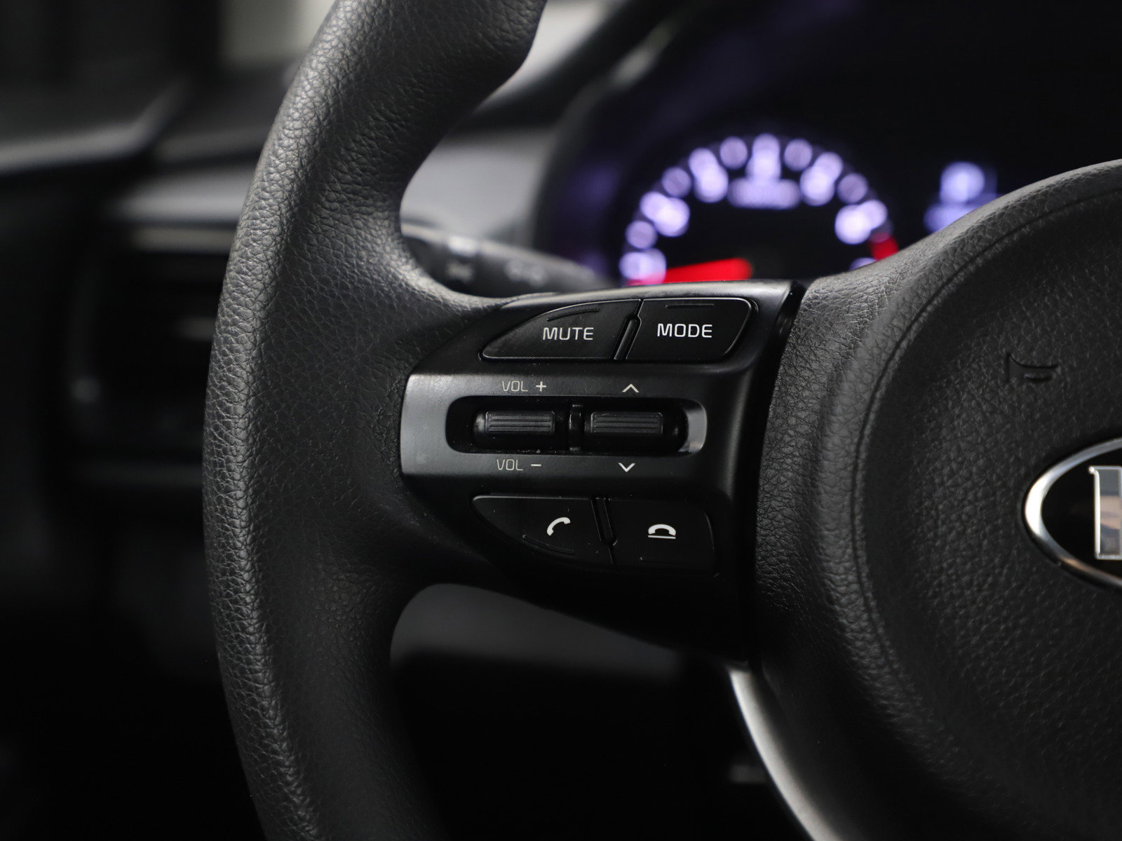 Used 2018 Kia Rio S image 25