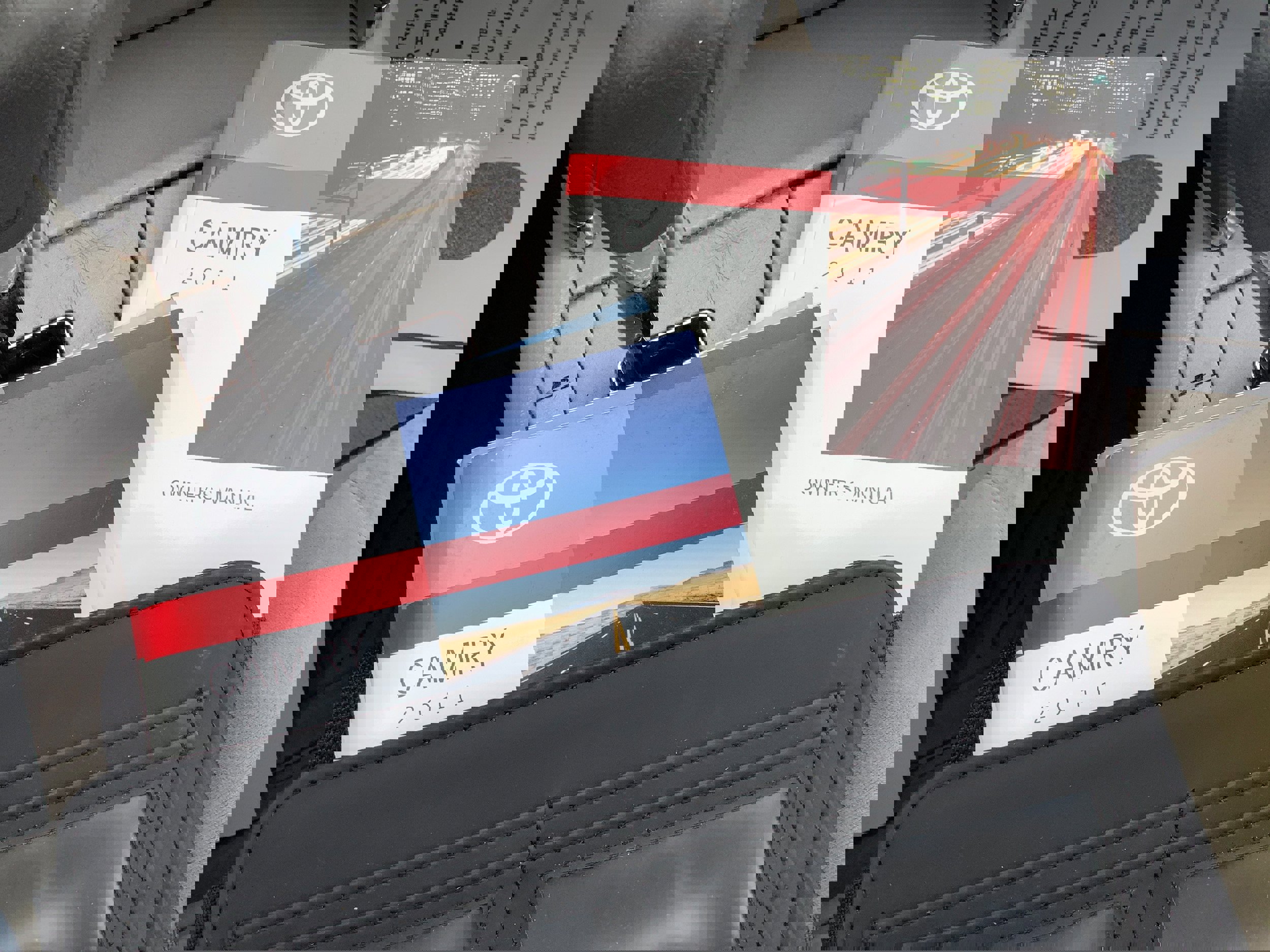 Used 2011 Toyota Camry LE image 21