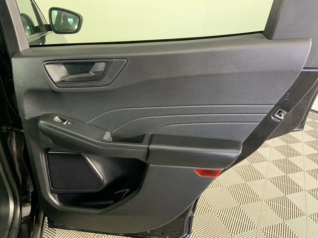 Used 2023 Ford Escape Active image 13