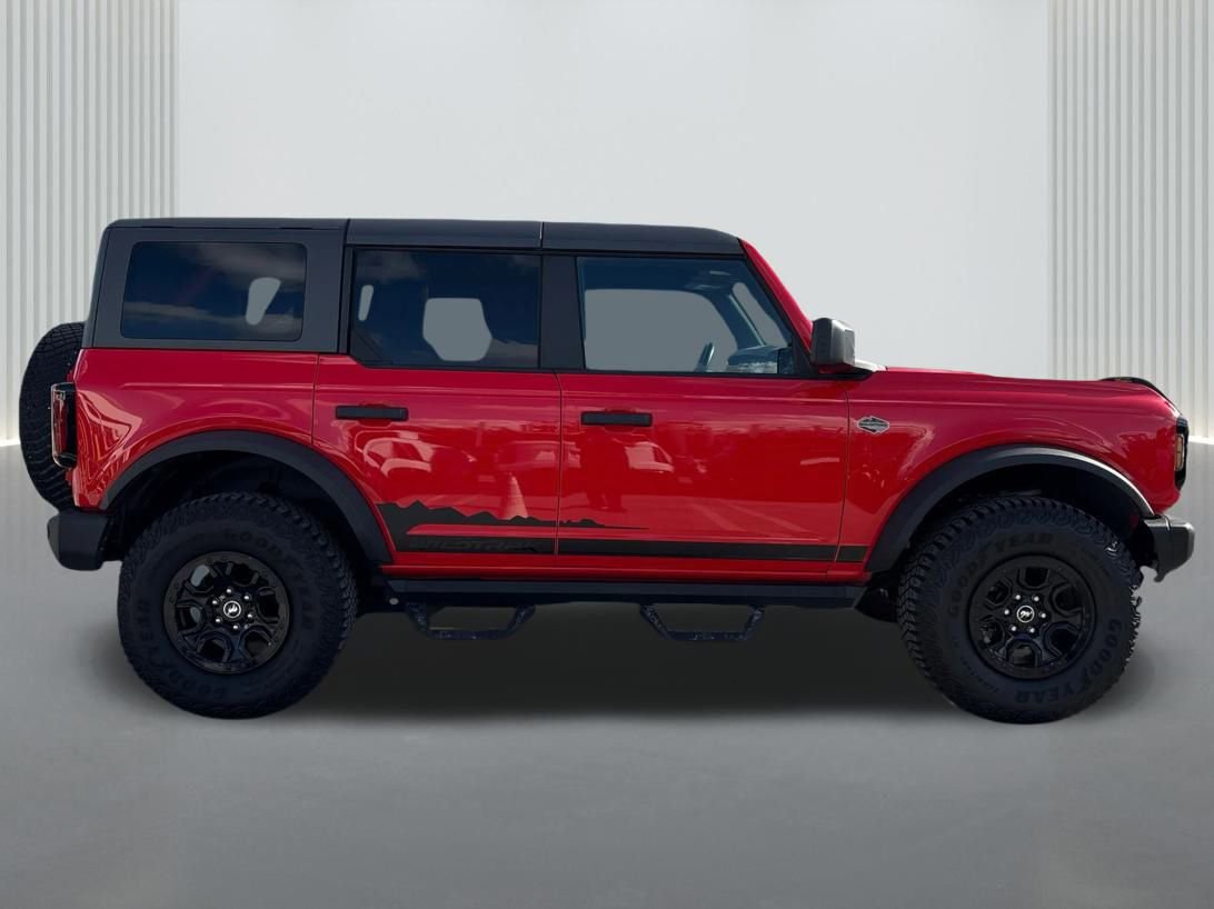 Used 2023 Ford Bronco Wildtrak image 4