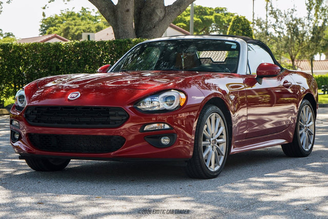 Used 2020 FIAT 124 Spider Lusso RWD image 22