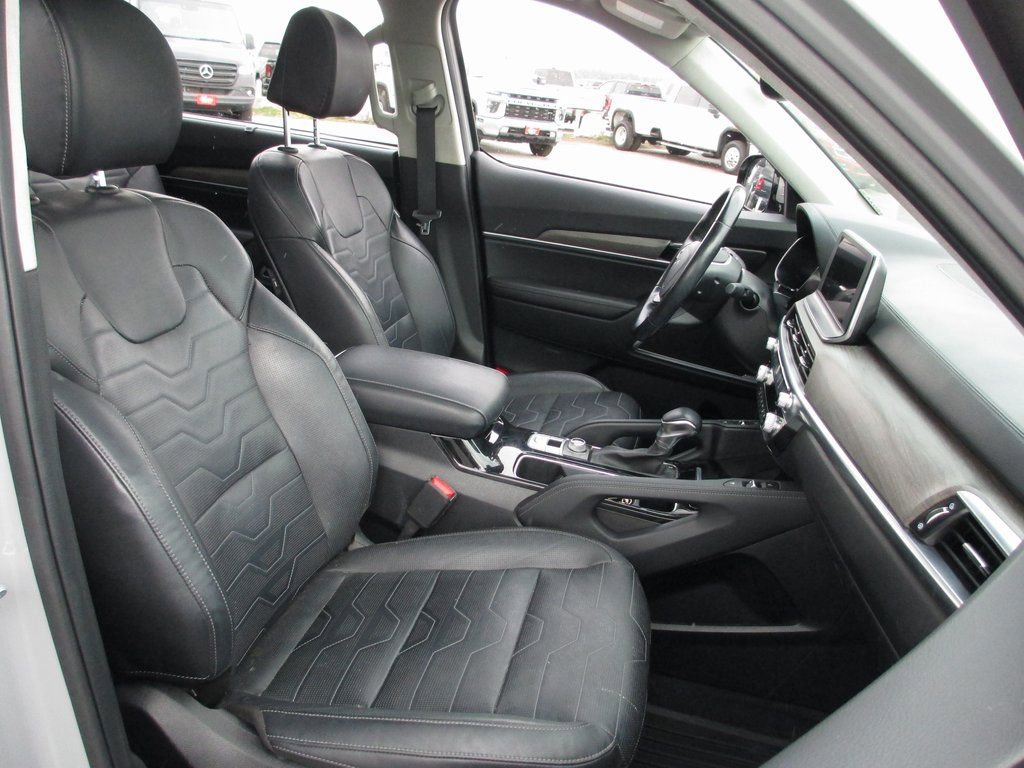 Used 2022 Kia Telluride SX w/ SX Prestige Package image 23