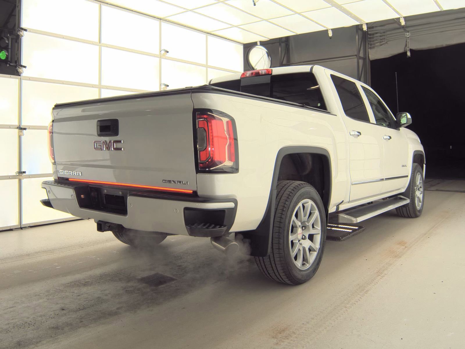 Used 2018 GMC Sierra 1500 Denali w/ LPO, Protection Package image 5