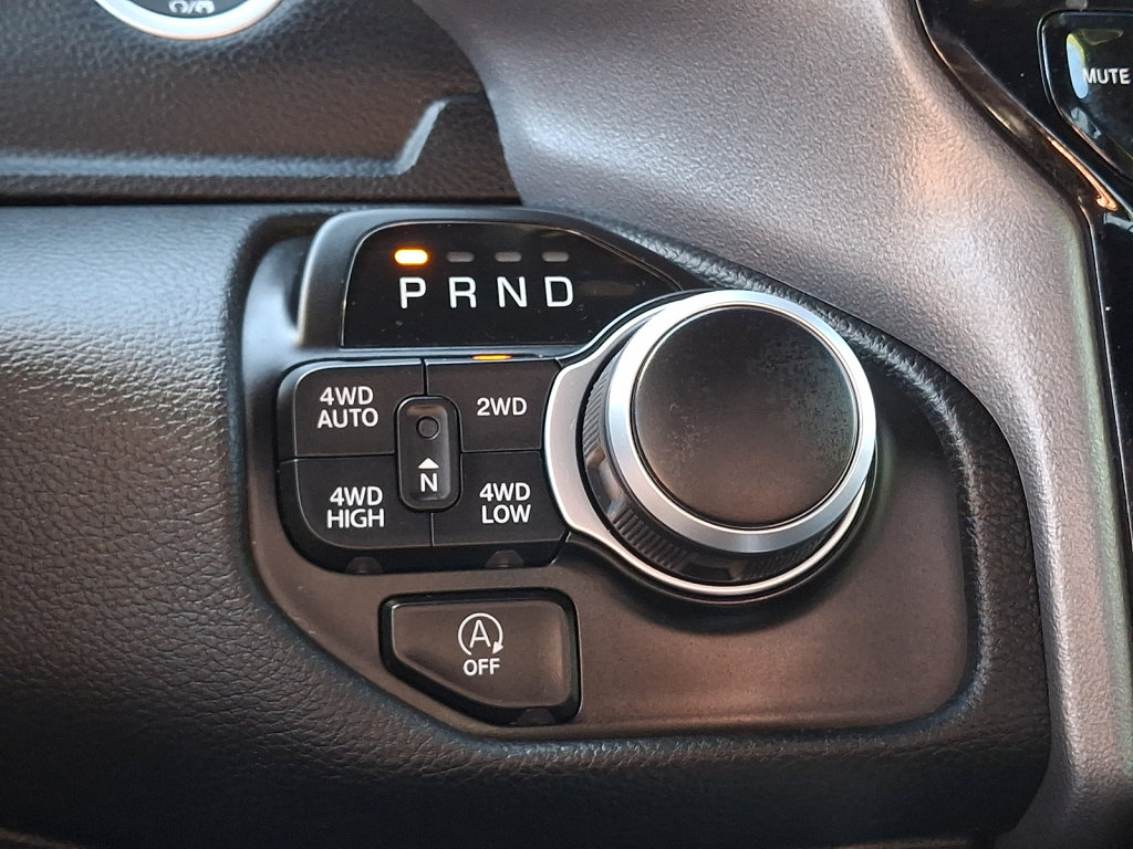 Used 2023 RAM 1500 Big Horn AWD/4WD image 29
