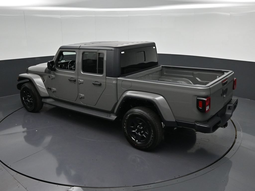 Used 2022 Jeep Gladiator Sport AWD/4WD image 17