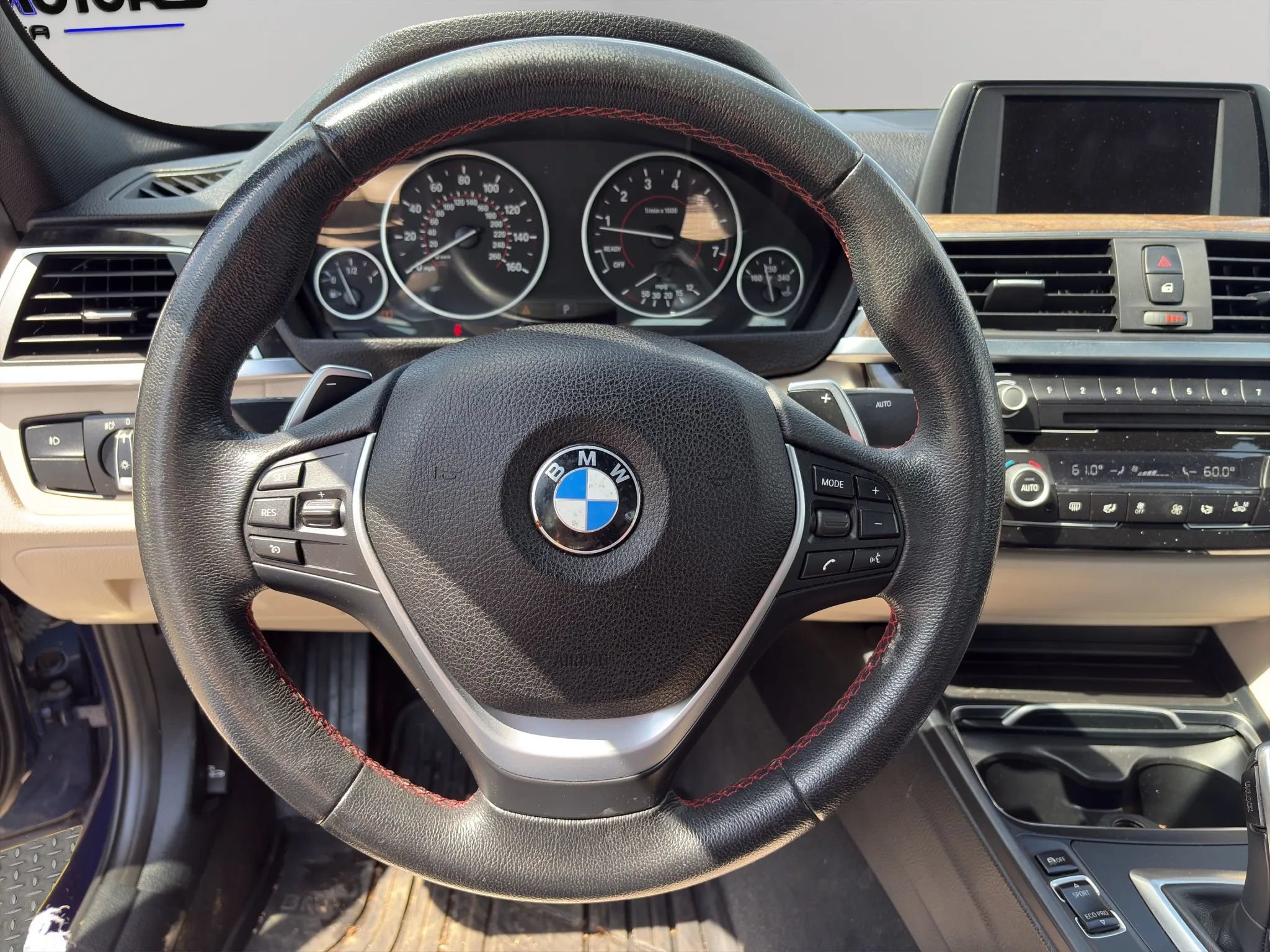 Used 2017 BMW 330i Sedan w/ Premium Package RWD image 9