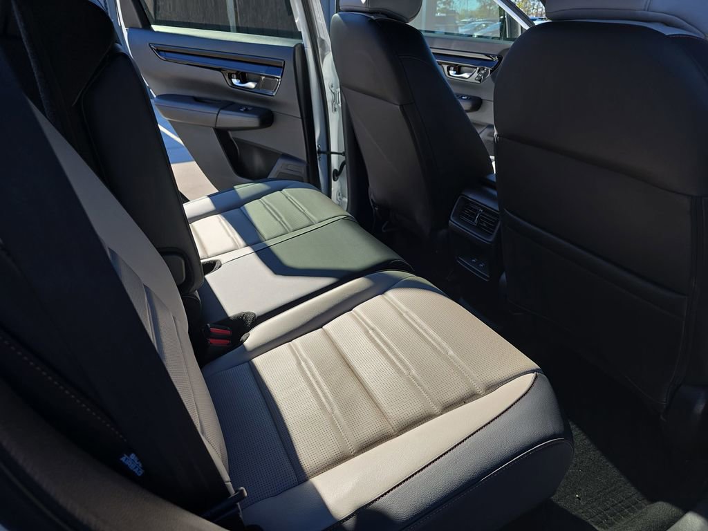 Used 2025 Honda CR-V Sport Touring image 13