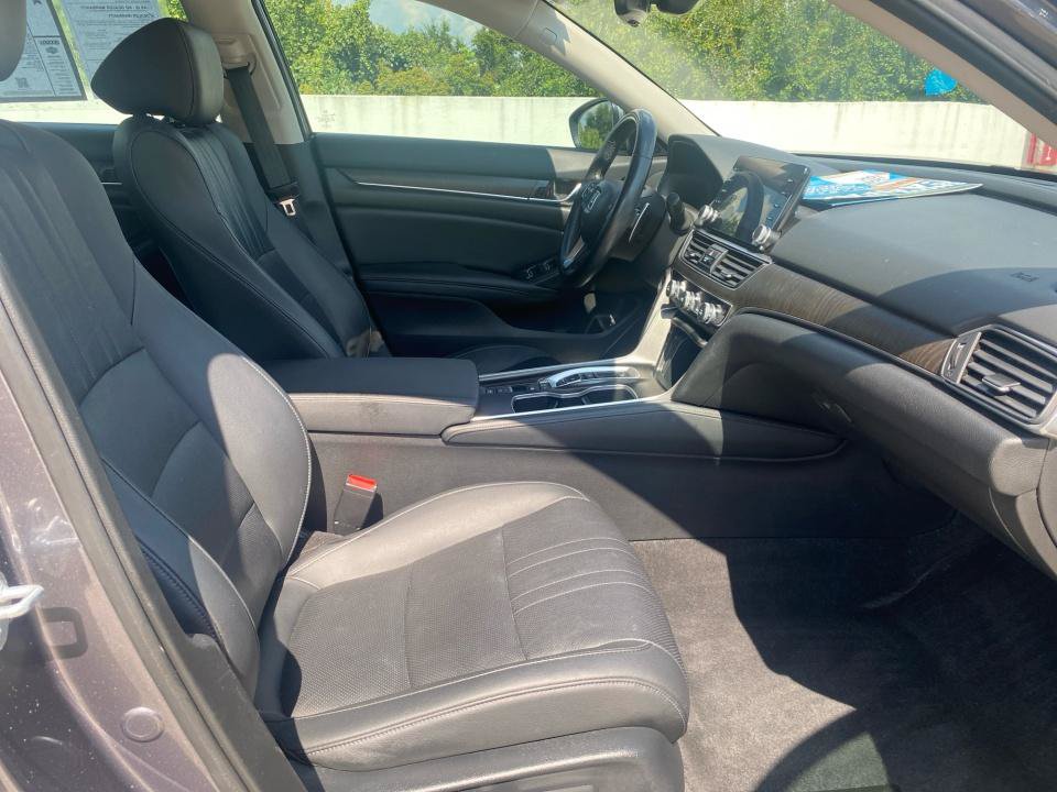 Used 2022 Honda Accord EX-L image 32
