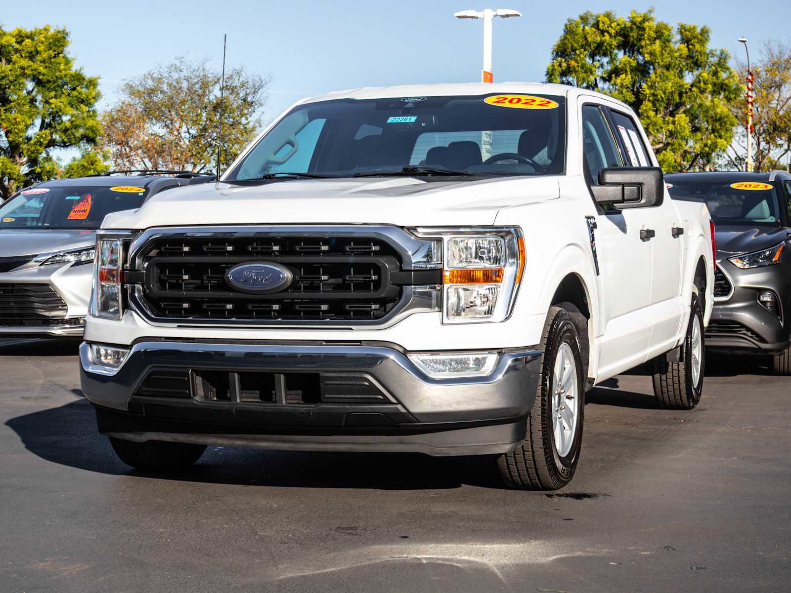 Used 2022 Ford F150 XLT w/ Equipment Group 301A Mid image 3