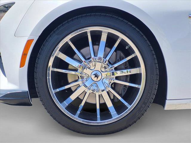 Used 2016 Chevrolet Camaro SS RWD image 24