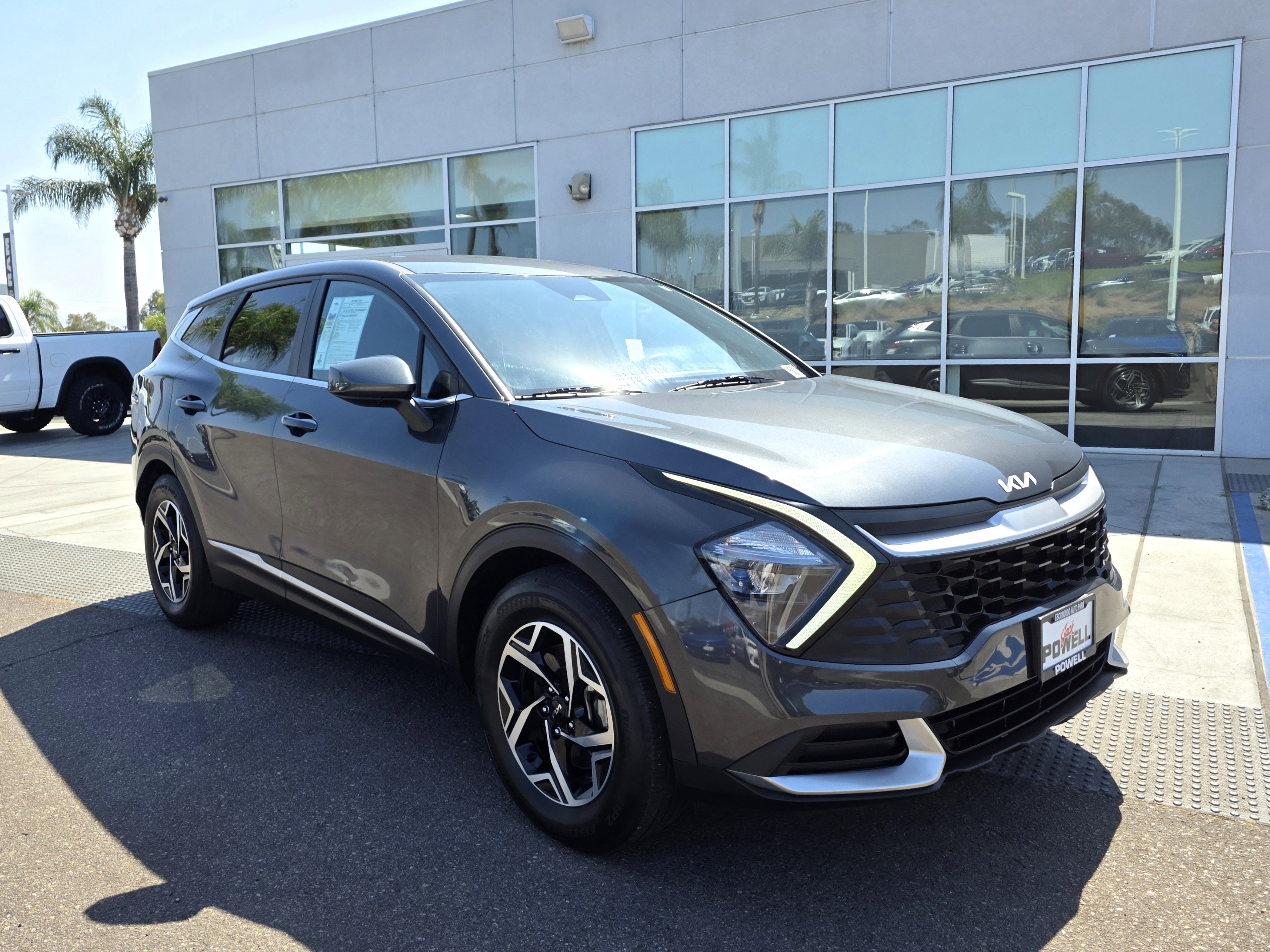 Used 2023 Kia Sportage LX image 6