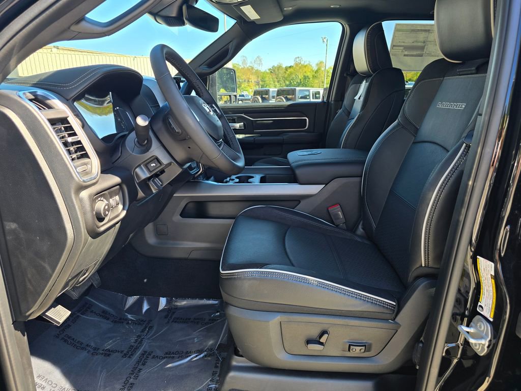 New 2026 RAM 2500 Laramie w/ Night Edition AWD/4WD image 6