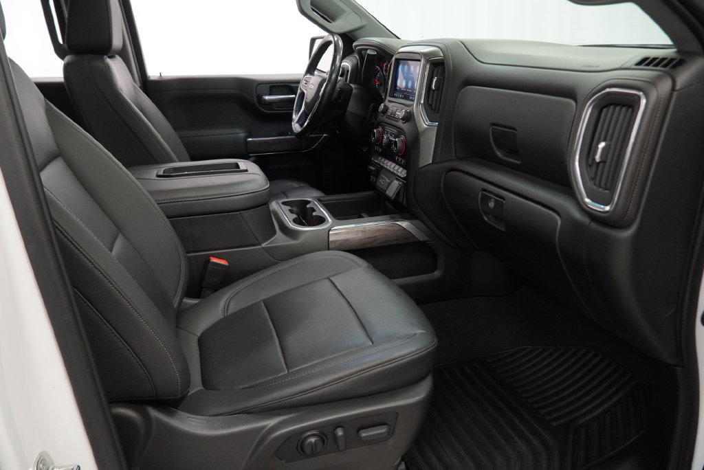 Used 2021 Chevrolet Silverado 1500 LTZ w/ Z71 Off-Road Package AWD/4WD image 45