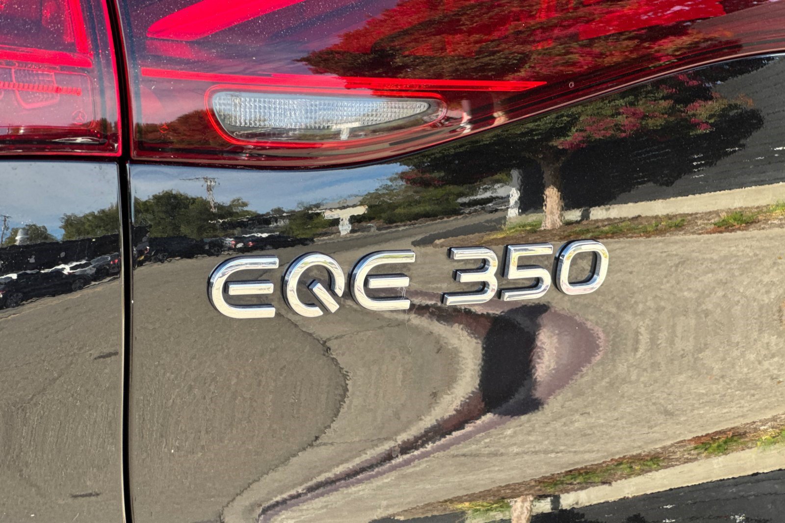 Certified 2023 Mercedes-Benz EQE 350+ 4MATIC SUV image 31